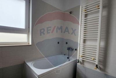 Apartament cu 4 camere decomandat, mobilat în Băneasa - 9