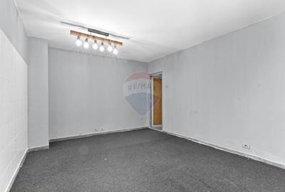 Spatiu comercial 36 mp cu intrare si contorizare separata de vanzare - 3