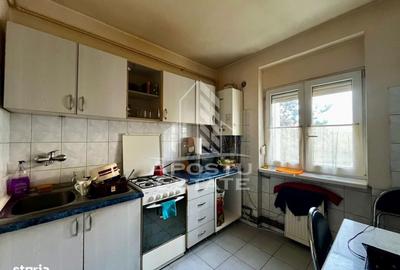 Apartament cu 2 camere decomandat, mobilat în Neptun - 2