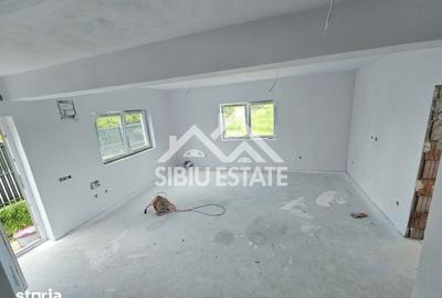 Casă cu 5 camere cu Teren 290 Mp în Șura Mică - 4