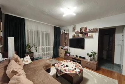 Apartament cu 3 camere decomandat în Central - 1