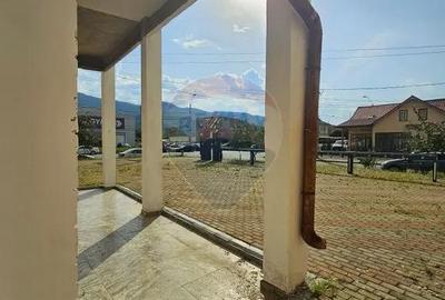 Spațiu comercial, de 40 mp, în 1 Mai - 11