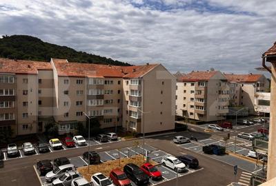 Apartament 3 camere | 73 mp utili | | Zona Constantin Roman Vivu