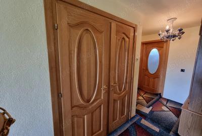 Casă cu 8 camere în Central - 3