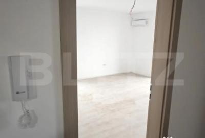 Garsonieră decomandată în Central - 9