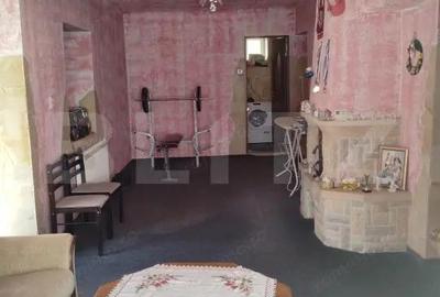 COMISION 0!Casa cu 2 apartamente, 210 mp, 1350 mp teren, in Vistea - 2