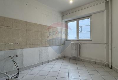 Apartament cu 4 camere decomandat în 13 Septembrie - 13