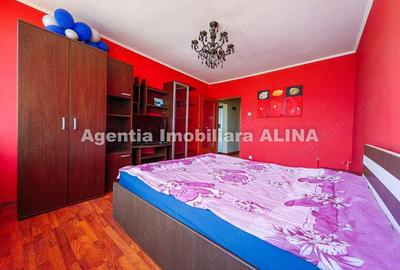 Apartament cu 2 camere decomandat în Piața Centrală - 2