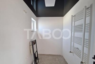 Duplex101mp pe 2 niveluri si apartament cu intrare separata - 13