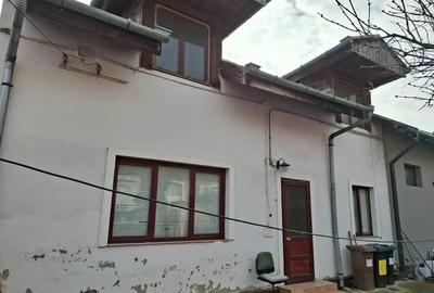 Apartament cu 4 camere decomandat în Central - 7