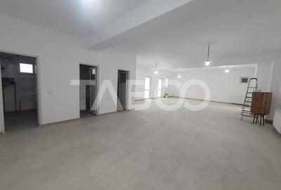 Spatiu comercial la prima inchiriere 105 mp 3 cai de acces DN + curte - 2