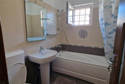 Apartament cu 2 camere semidecomandat, mobilat în Tomis Plus - 13