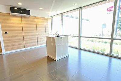 Spațiu comercial, de 58 mp, în 7 Noiembrie - 3