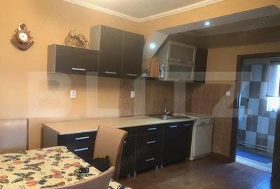 De vanzare , casa cu teren intravilan 3000mp , zona Ciuperceni