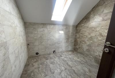 Casă cu 5 camere cu Teren 480 Mp în Domnești - 2