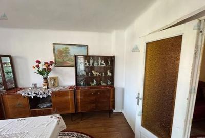 Casă cu 4 camere cu Canalizare în Semicentral - 10