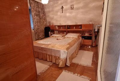 Apartament cu 3 camere semidecomandat în Torontalului - 2