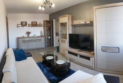 Apartament cu 3 camere semidecomandat, mobilat în Brâncoveanu