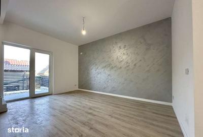Casă cu 3 camere decomandat cu Canalizare în Bucium - 8