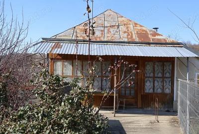 Casă cu 2 camere cu Teren 1000 Mp în Soci - 2