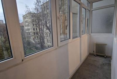 Intercontinental - Batistei 2 camere etaj 4/9, balcon, bloc cu lift - 7