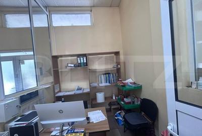 Spatiu de birouri modern, 480mp, 10 locuri de parcare, carti - 17