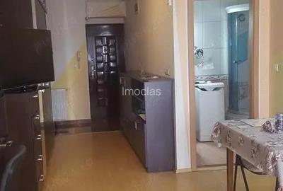 Garsonieră decomandată în Buziașului