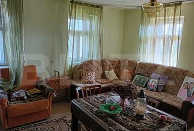 Casa individuala 143 mp, 36 ari teren, localitatea Piatra - 4