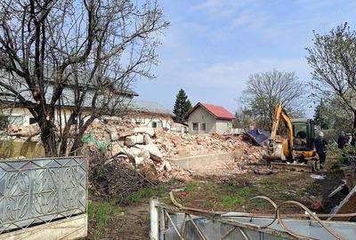 Casă cu 4 camere cu Teren 1090 Mp în Clinceni - 2