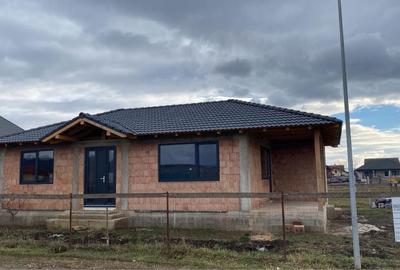 Casă cu 2 camere în Micești - 2