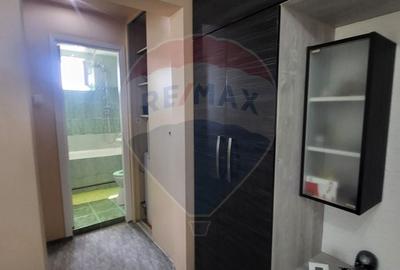 Apart 2 camere centrala proprie /loc parcare/ ultrafinisat -Vlaicu - 6