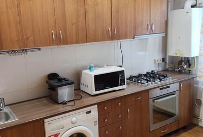 Apartament cu 3 camere decomandat în Micro 11 - 2