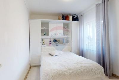 Casă cu 6 camere cu Teren 1075 Mp în Cristian - 14