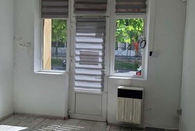 Spațiu comercial, de 58 mp, în Central - 8