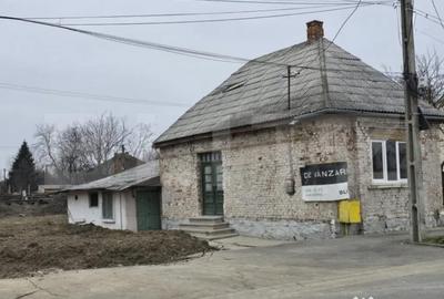 Casă cu 2 camere cu Teren 500 Mp în Botizului - 2