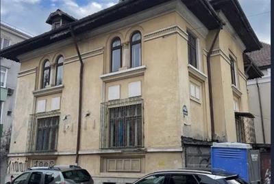 Vila interbelica S+P+E1+M | 485 mp | Autorizatie S+P+1E+2E mansardat | garaj 52 - 2