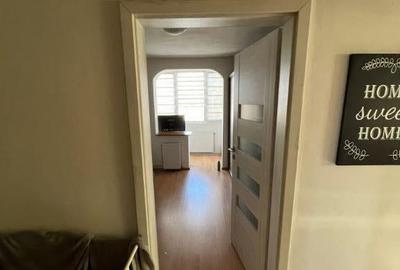 Apartament cu 3 camere, semidecomandat - zona Calea Bucurest - 7