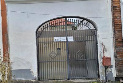 Casă cu Teren 1200 Mp în Central - 6
