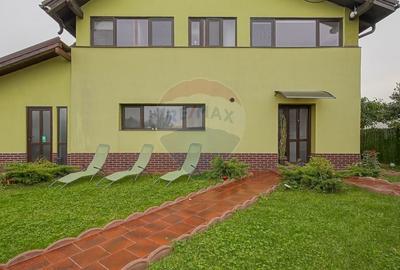 Casă cu 9 camere cu Teren 515 Mp în Stupini - 2