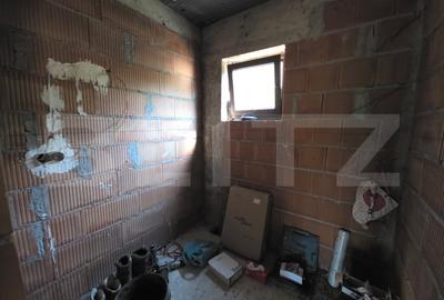 Teren 10 ari cu casa la rosu 240 mp, plus garaj-Valea Rusului, panorama oras - 10