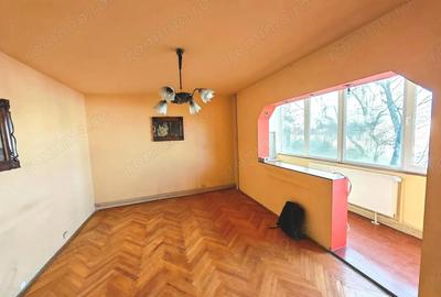 Apartament cu 4 camere decomandat în Cetății - 9