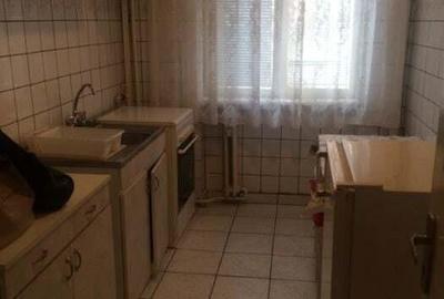 Garsonieră semidecomandată în Titan