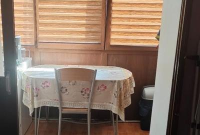 Apartament cu 3 camere decomandat în Central - 2