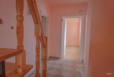 Cladire pentru clinica, pensiune sau centru social - Zemes - 11