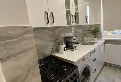 Apartament cu 2 camere decomandat în Central - 2