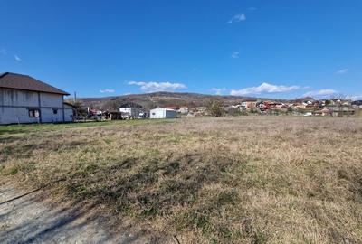 Teren de 2550 mp, în Budești - 3