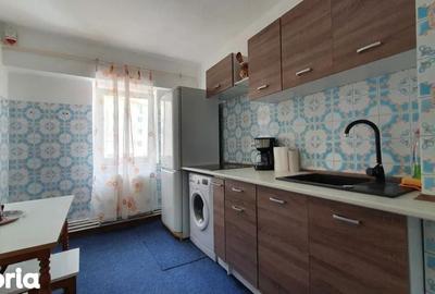 Apartament cu 2 camere semidecomandat în Km 4 - 1