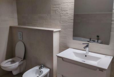 Casă cu 4 camere în Central - 2