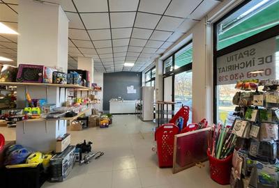 Spațiu comercial, de 150 mp, în Central - 6