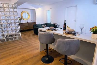 Apartament cu 2 camere semidecomandat, mobilat în P-ța Victoriei - 7